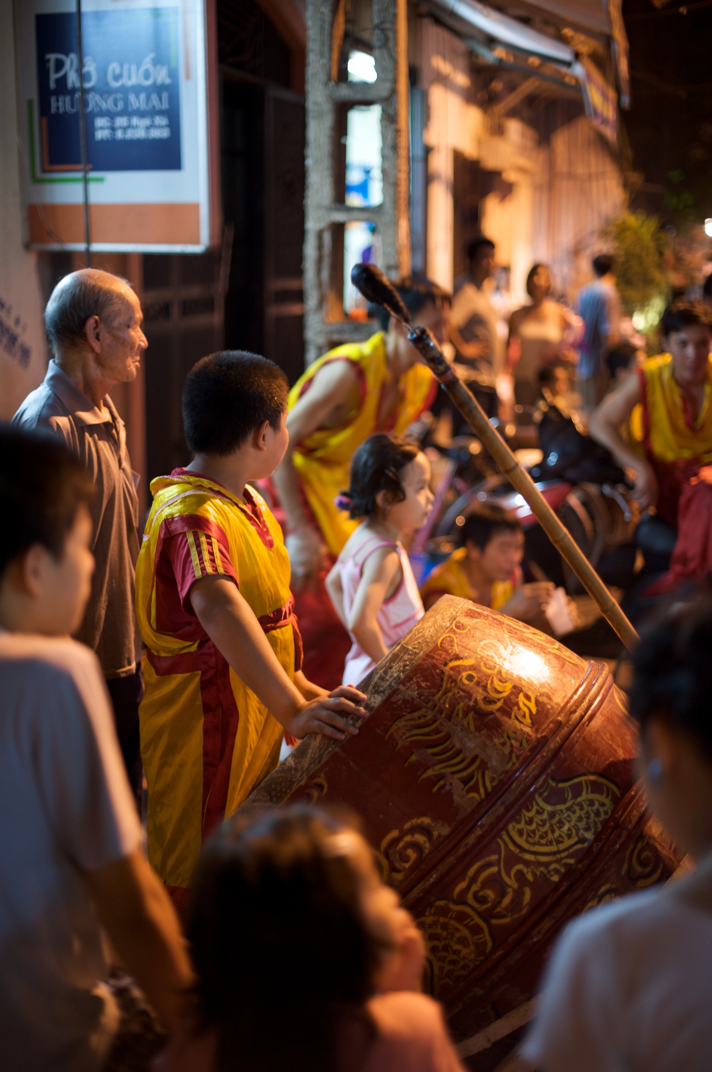 Tết Trung Thu - the drum