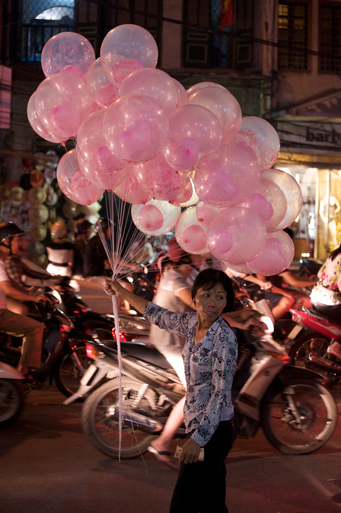 Hanoi's 999th birthday — the balloon seller